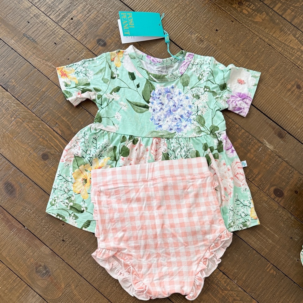 NWT Posh Peanut Floral Bummie Set